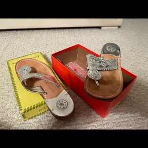 Kids Jack Rogers silver sandals size 4
